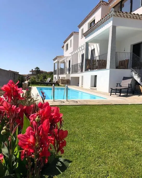 Villa Con Piscina Vista Mare 12 Posti Letto By Budoni Affitti San Lorenzo