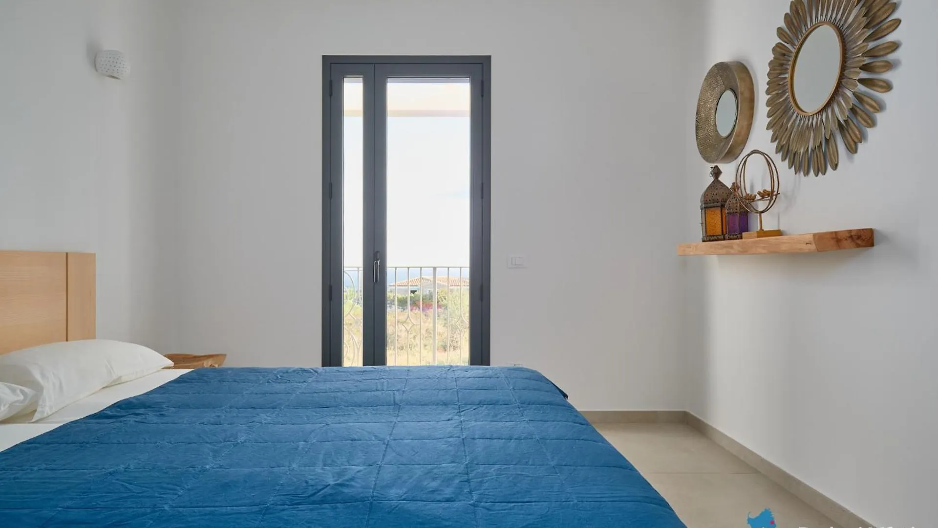 Villa Con Piscina Vista Mare 12 Posti Letto By Budoni Affitti San Lorenzo